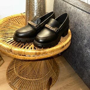 JustFab Gold Chain Black Chunky Loafers